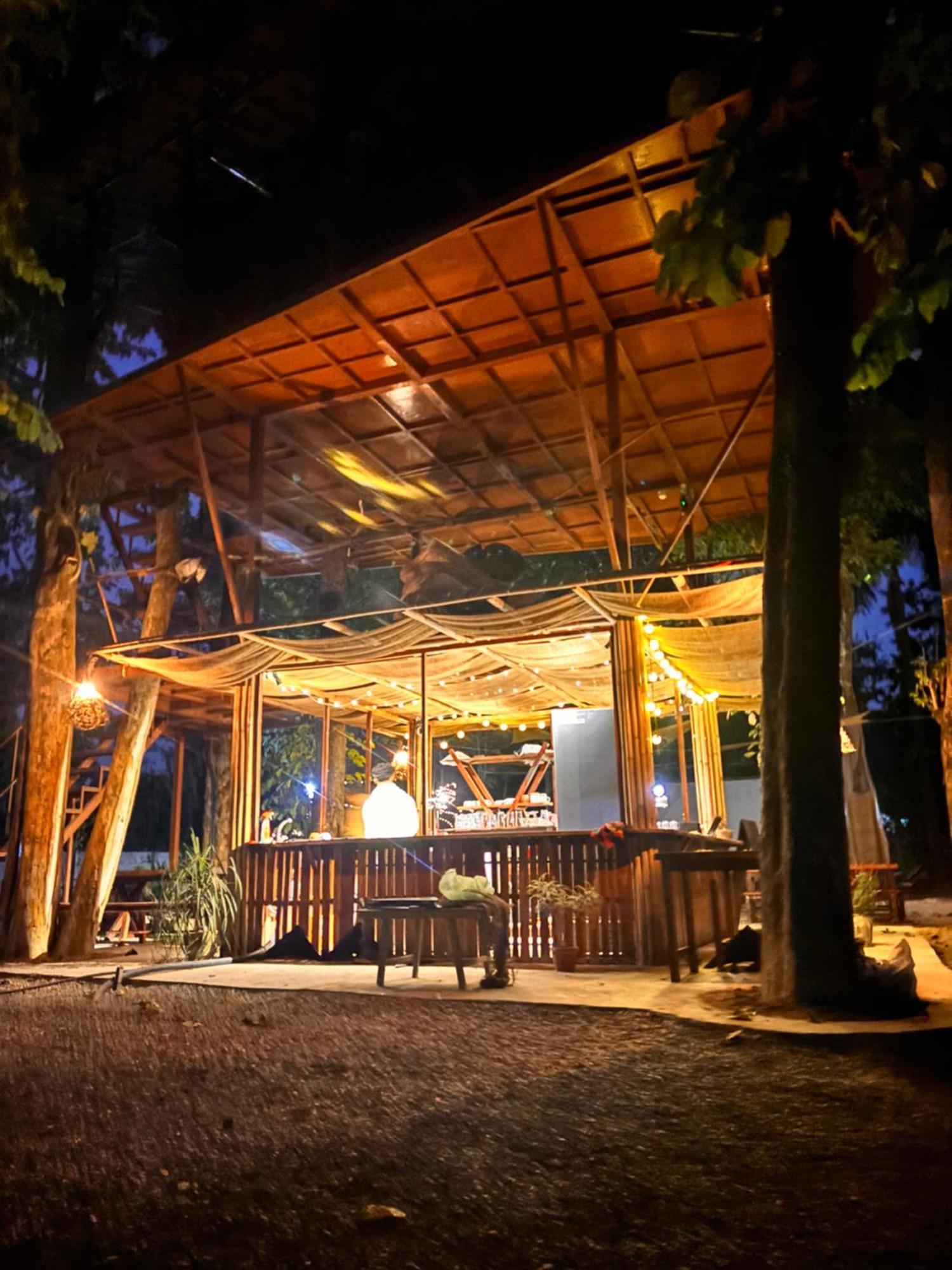 Happy Lemon Tree Lodge 索拉哈 外观 照片